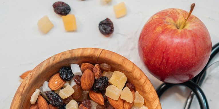 Going Green: Tips for Sustainable Shopping and Eco-Friendly Choices